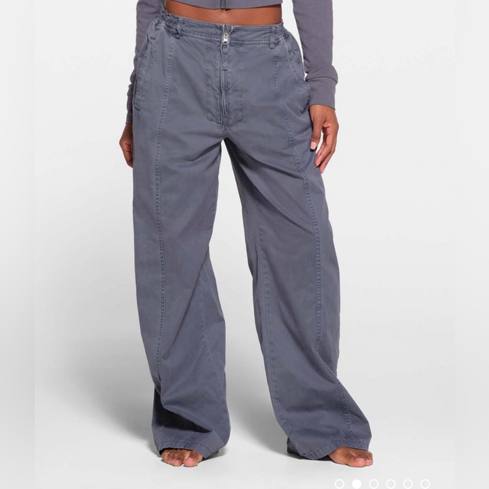 SKIMS OUTDOOR WOVEN PANT STEEL BLUE